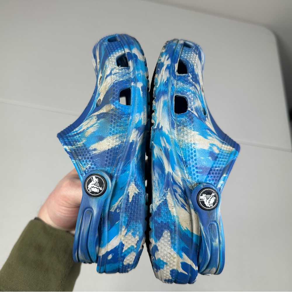 CROCS Kids’ Classic Marbled Tie Dye Clog - Picture 4 of 7